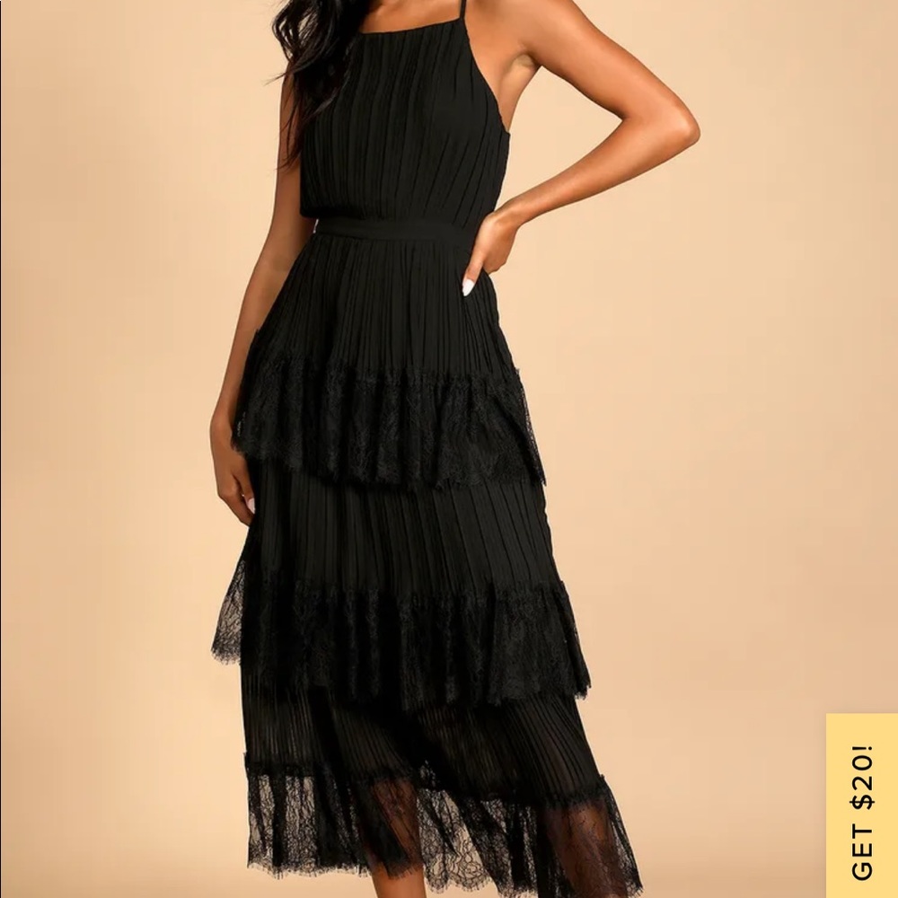 Moving safe Lulus came for the cocktails black dress